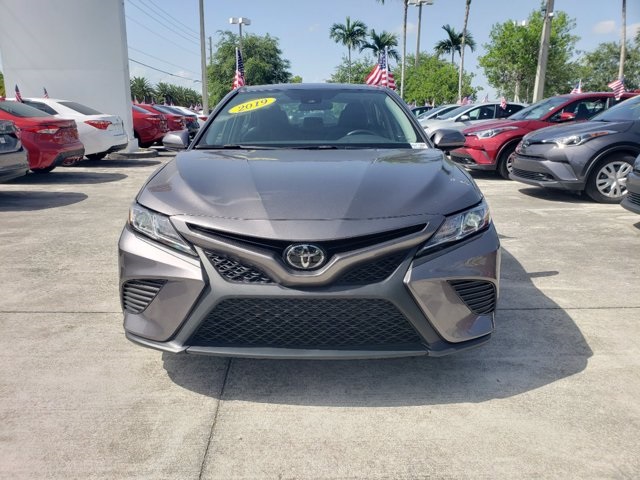 Used 2019 Toyota Camry SE Gray | Miami, FL