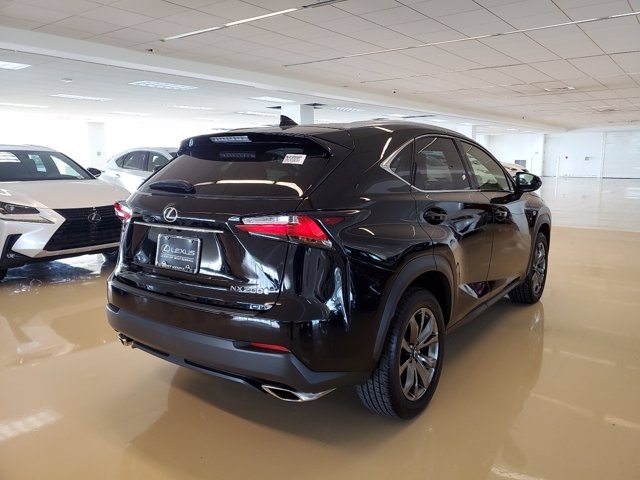 Lexus nx200 2017